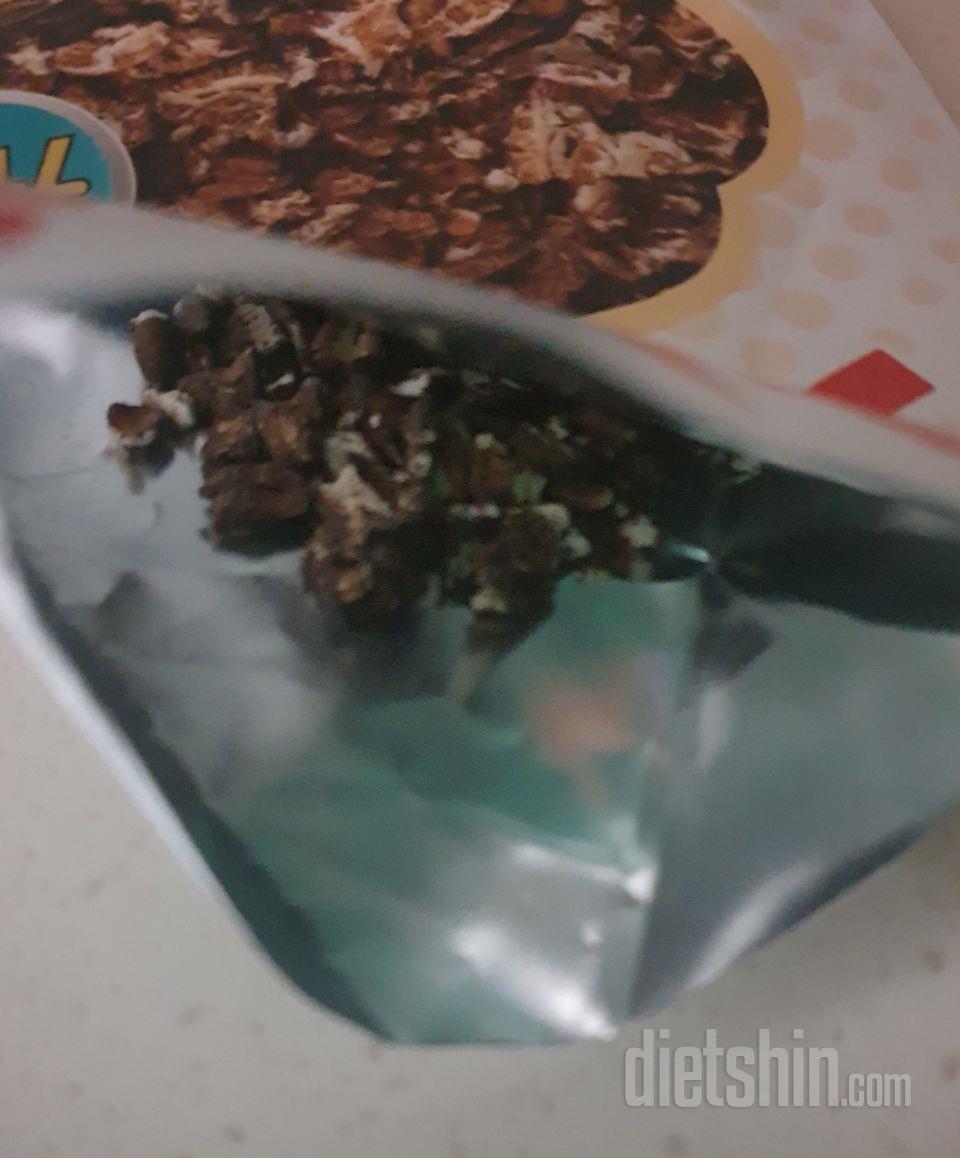 달지가 않아서 그냥 먹어도 바삭하니