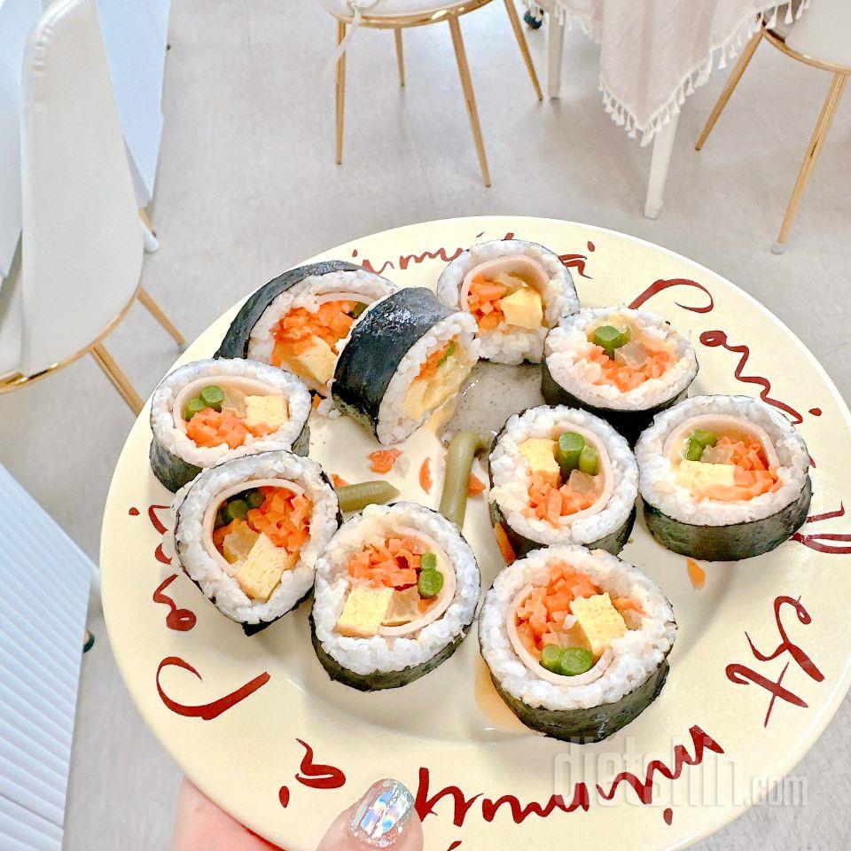 냉동이라 기대 안 했는데 밥도 퍼석하