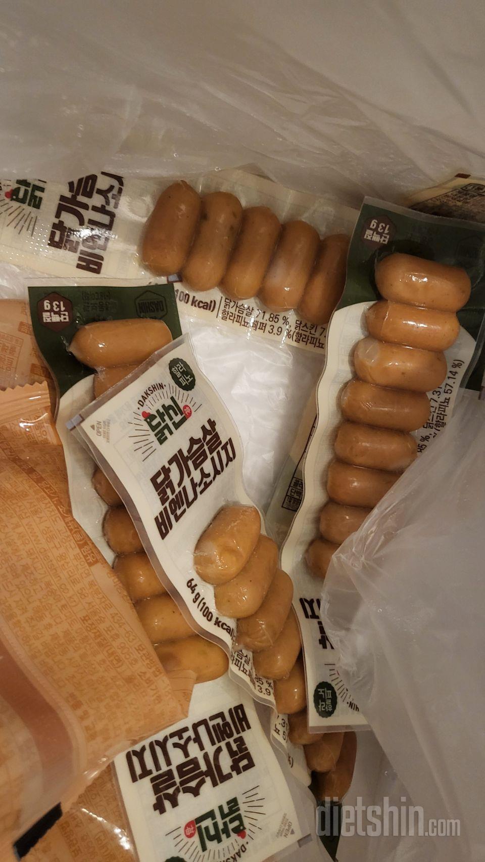 약간 녹아서 오긴했지만 배송 빠르고