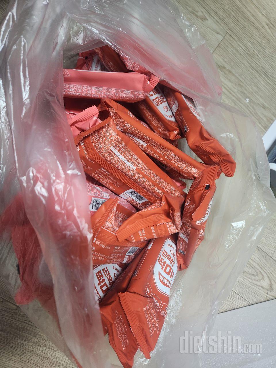 꼼꼼하게 포장해서 도착했습니다
떡볶