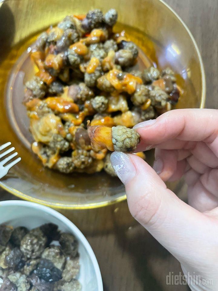 미더덕 회 너무 맛있네용