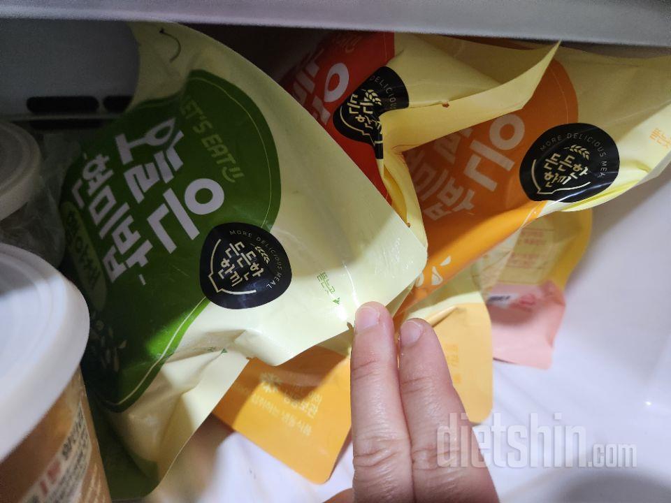 쟁여놓고 잘 먹고 있습니당ㅎㅎ