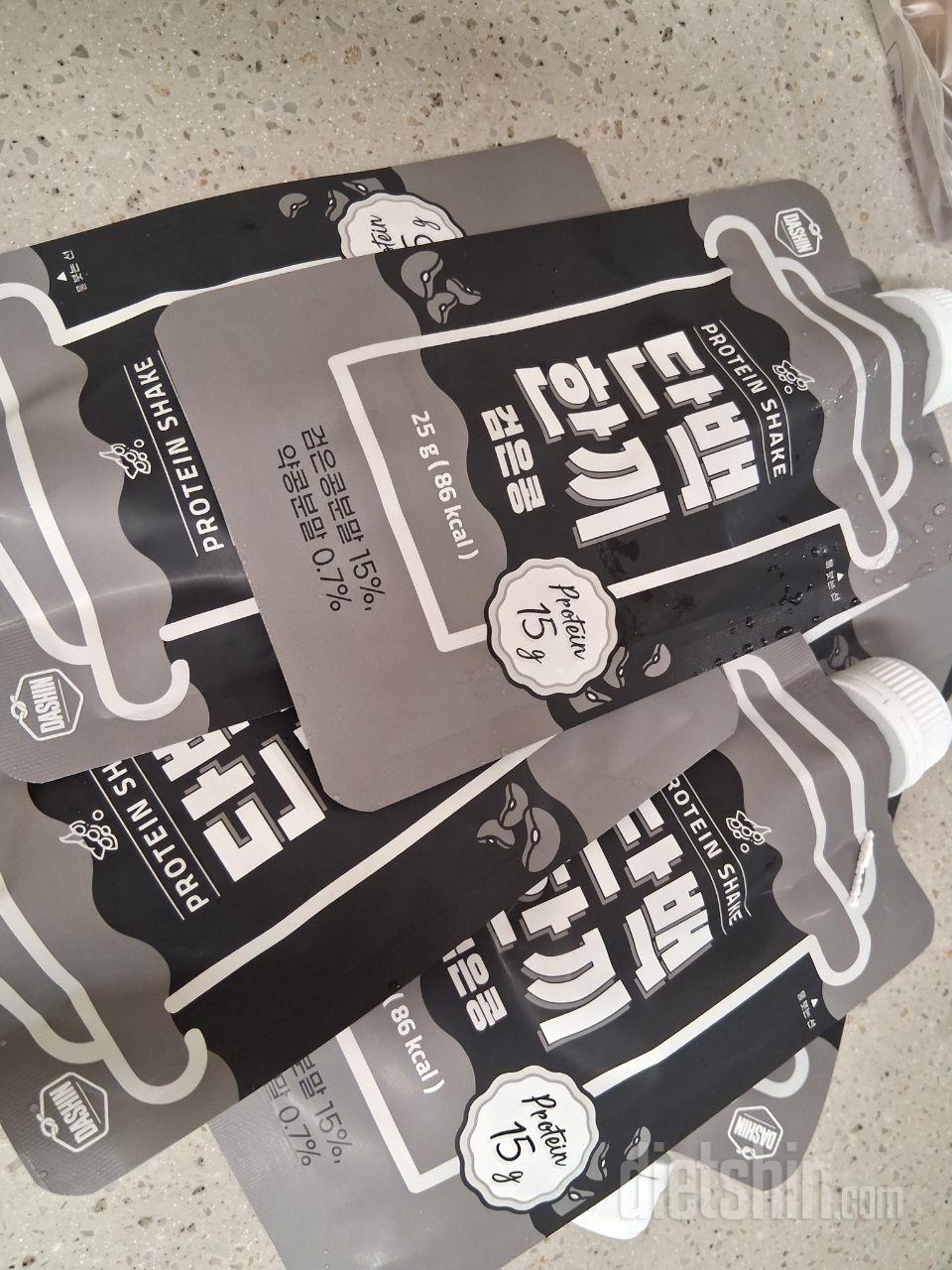 사은품으로 받아본 이후 넘 맛있어서