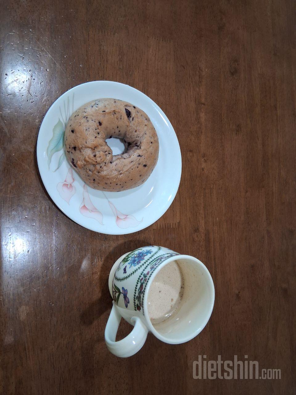 사은품으로 받아본 이후 넘 맛있어서