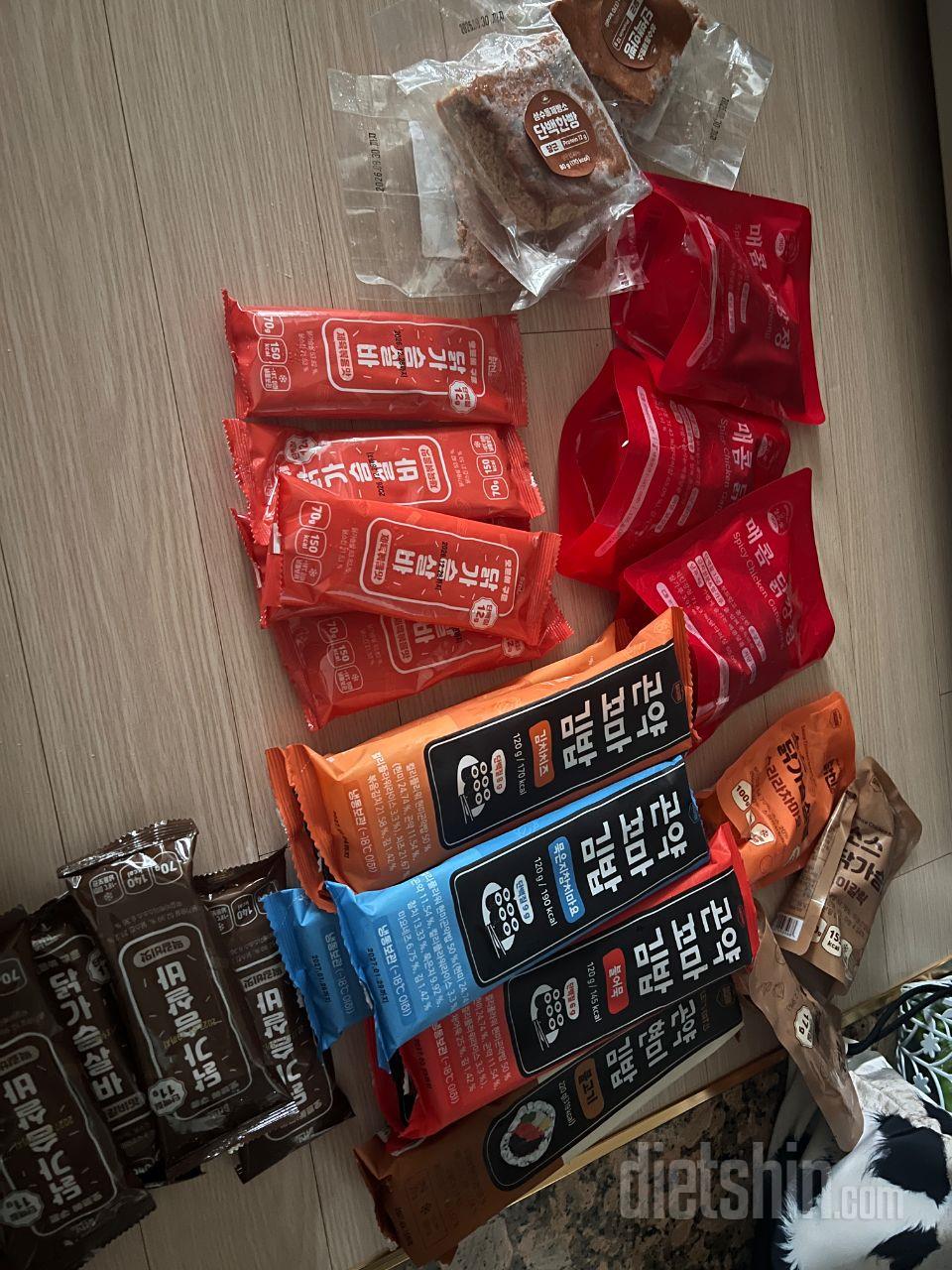 렌지에 덜린 후 에프에 살짝 굽고 살