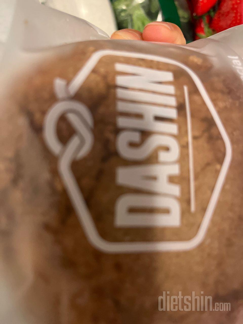 소보루빵 맛이네요  굿