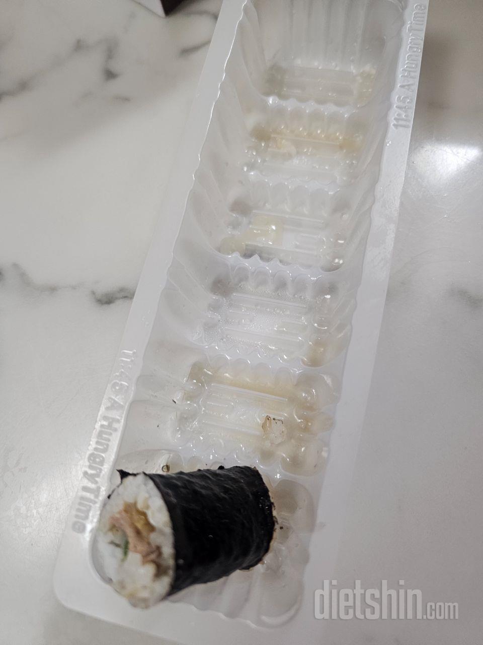 곤약꼬마김밥은 진짜 맛있네요  현미주