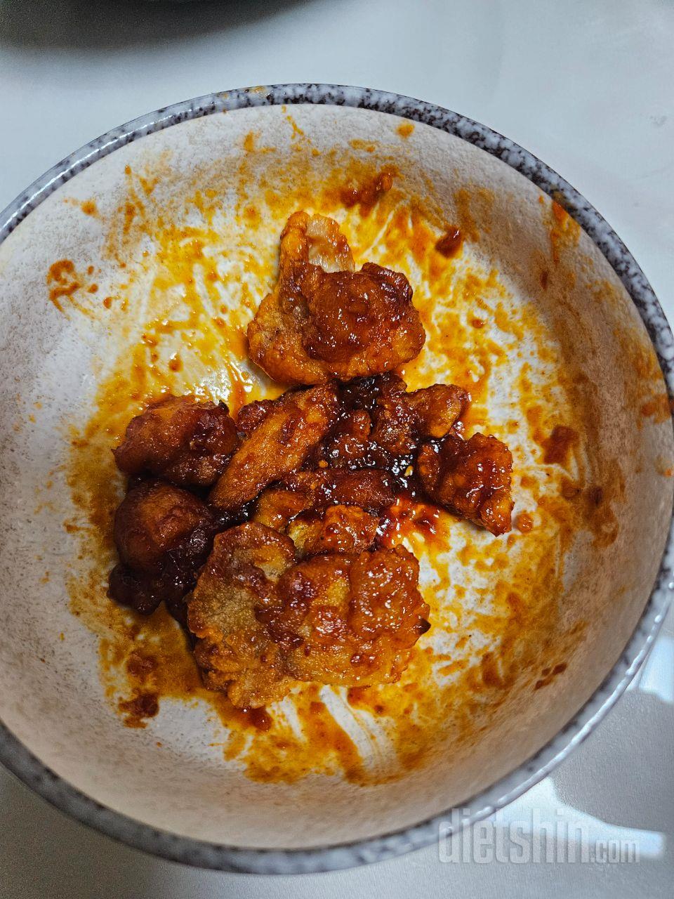 매콤닭강정 너무맛있어요 
자주시킬듯