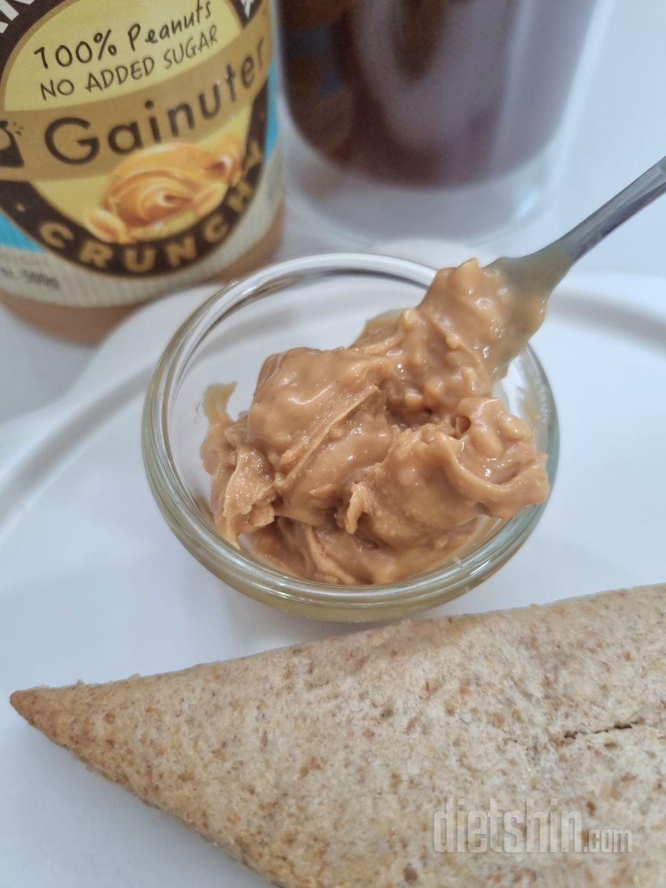 다이어트 중인데
빵을 아예 끊기는 어