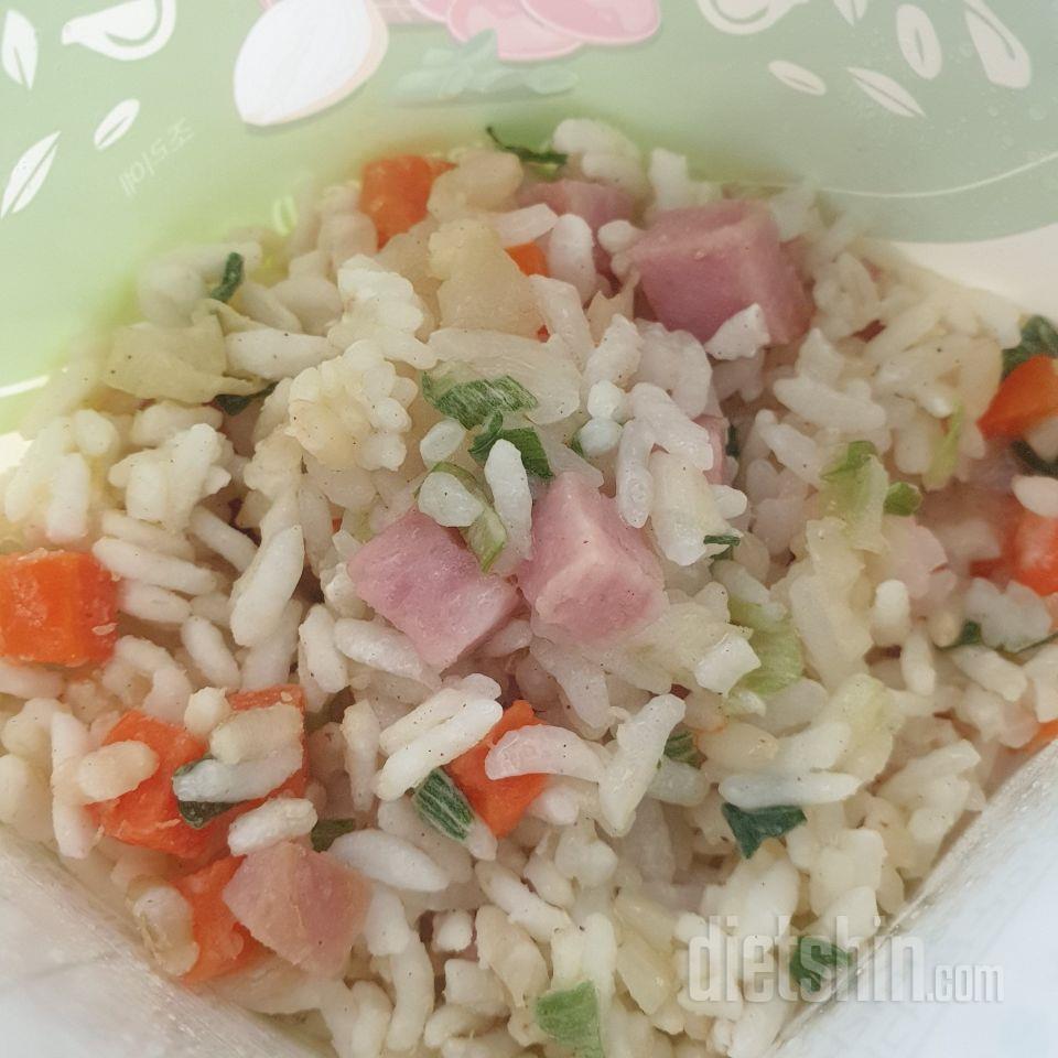 게맛살이랑 햄치즈 구매했습니다.
전