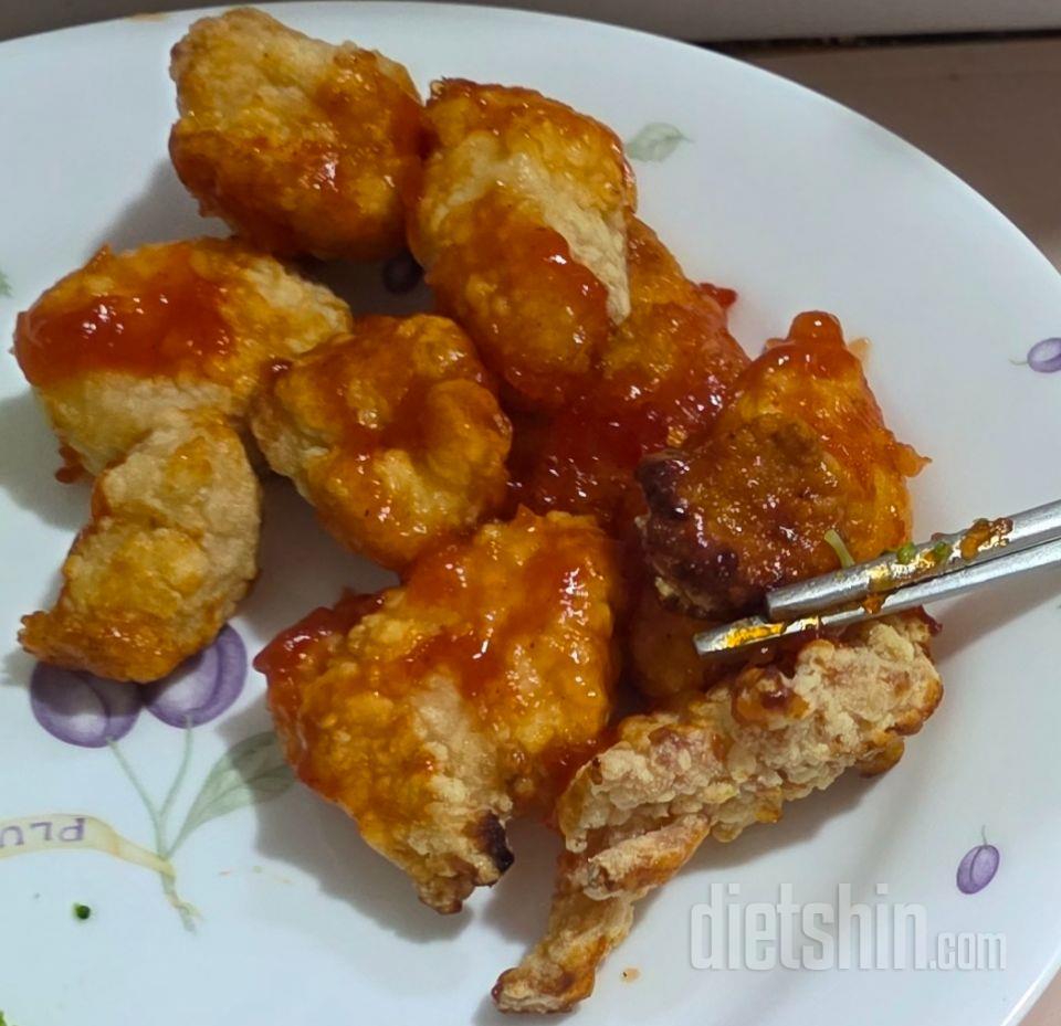 맛은 괜찮은데, 양념 소스가 다른 후