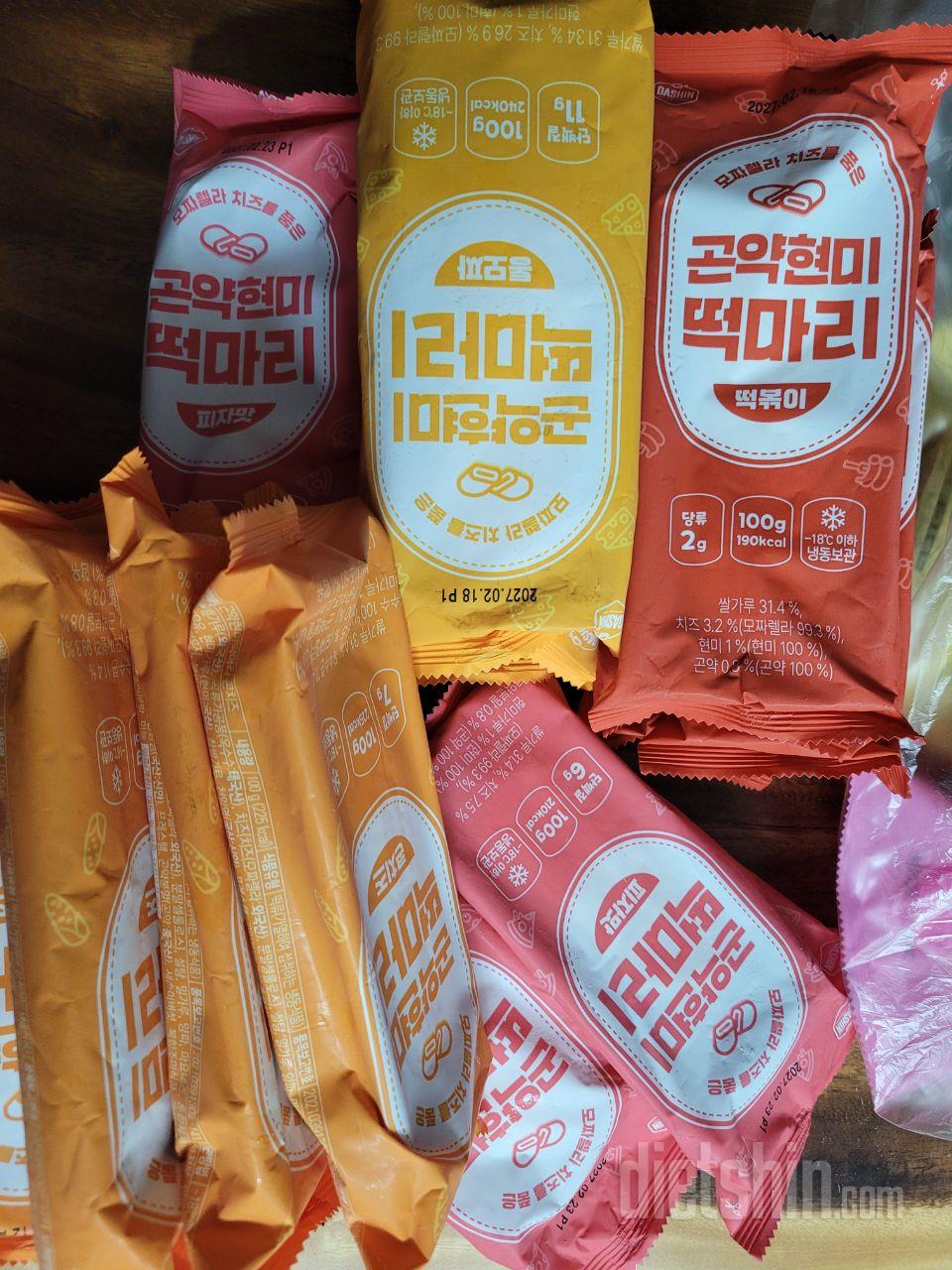 생각보다 크기가 아담하네요~ 떡이 쫀