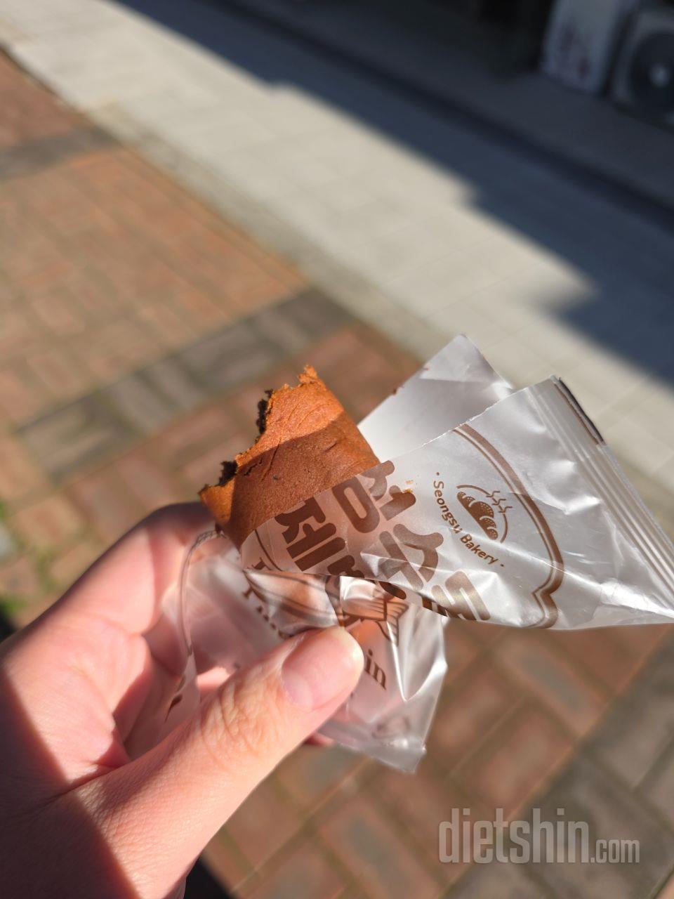 요즘 디저트 물가 생각하면 충분히 만