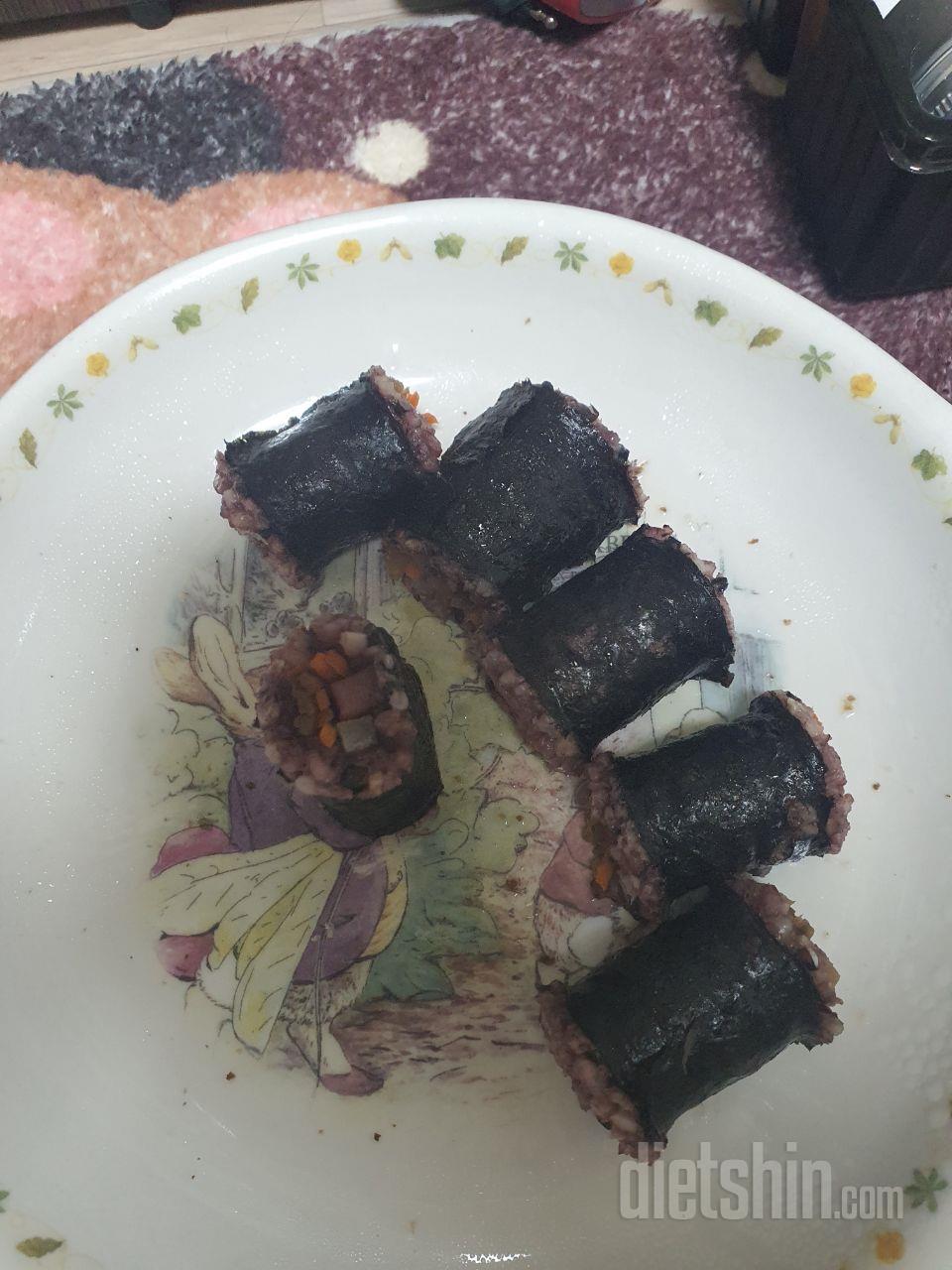 이것만 단독으로 먹기엔 양이 부족하긴