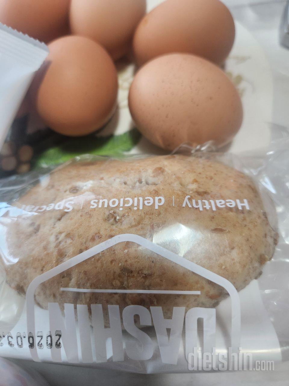 식사를 곤약김밥,곤약현미 떡마리, 흑