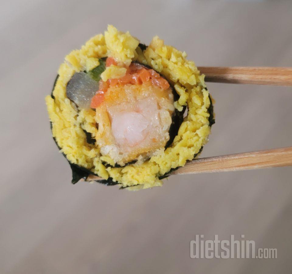 꼬마김밥도 맛있었지만 이건 진짜 걸작