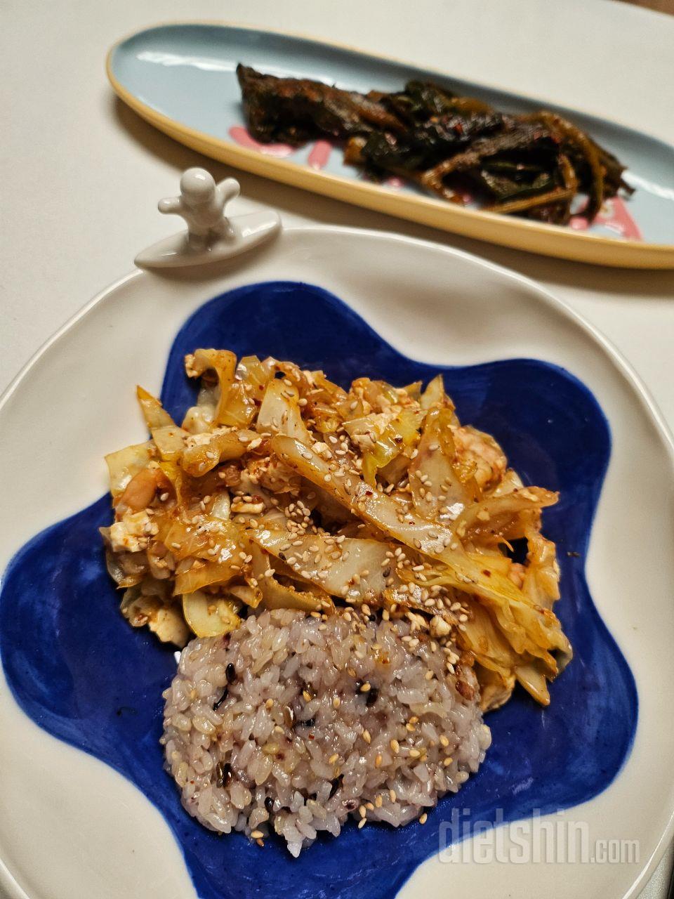 두부베이글에 수비드 닭가슴살 넣고 샌