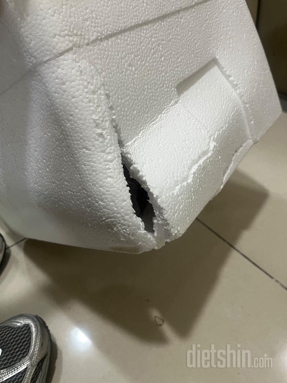 맛있어요 추천!
근데 박스 좀 잘 포