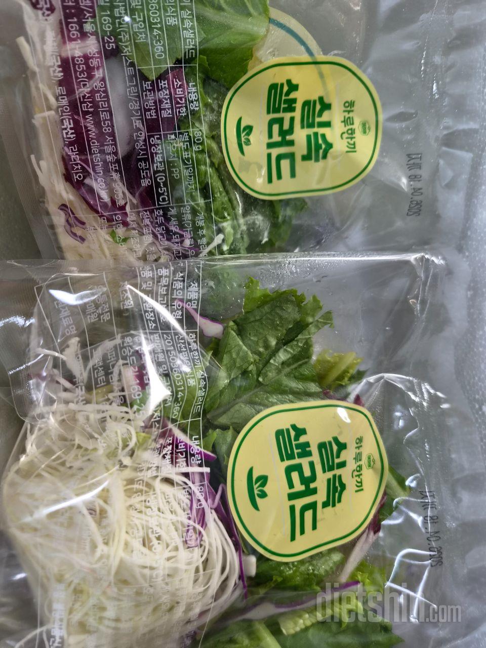 매번 주문해서 먹습니다
식사시 같이