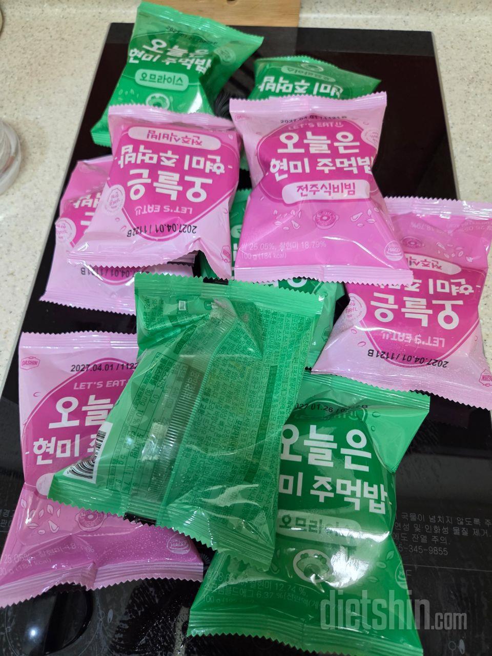 출출하거나 밥이 모자랄때 같이 먹으면