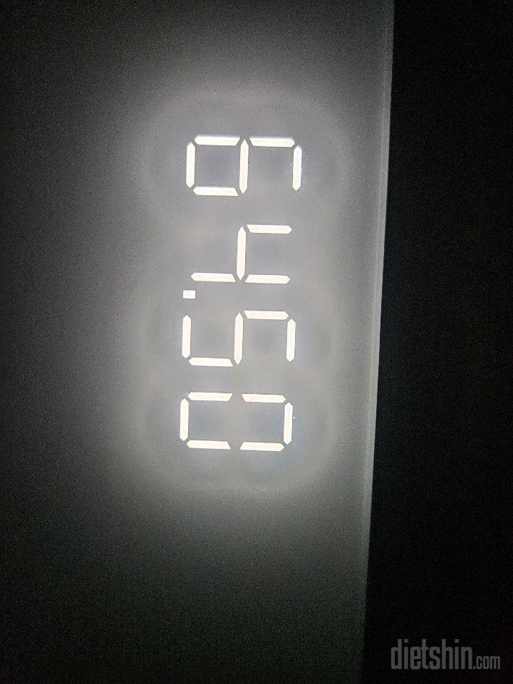 7일 아침 몸무게 재기1일차 성공!