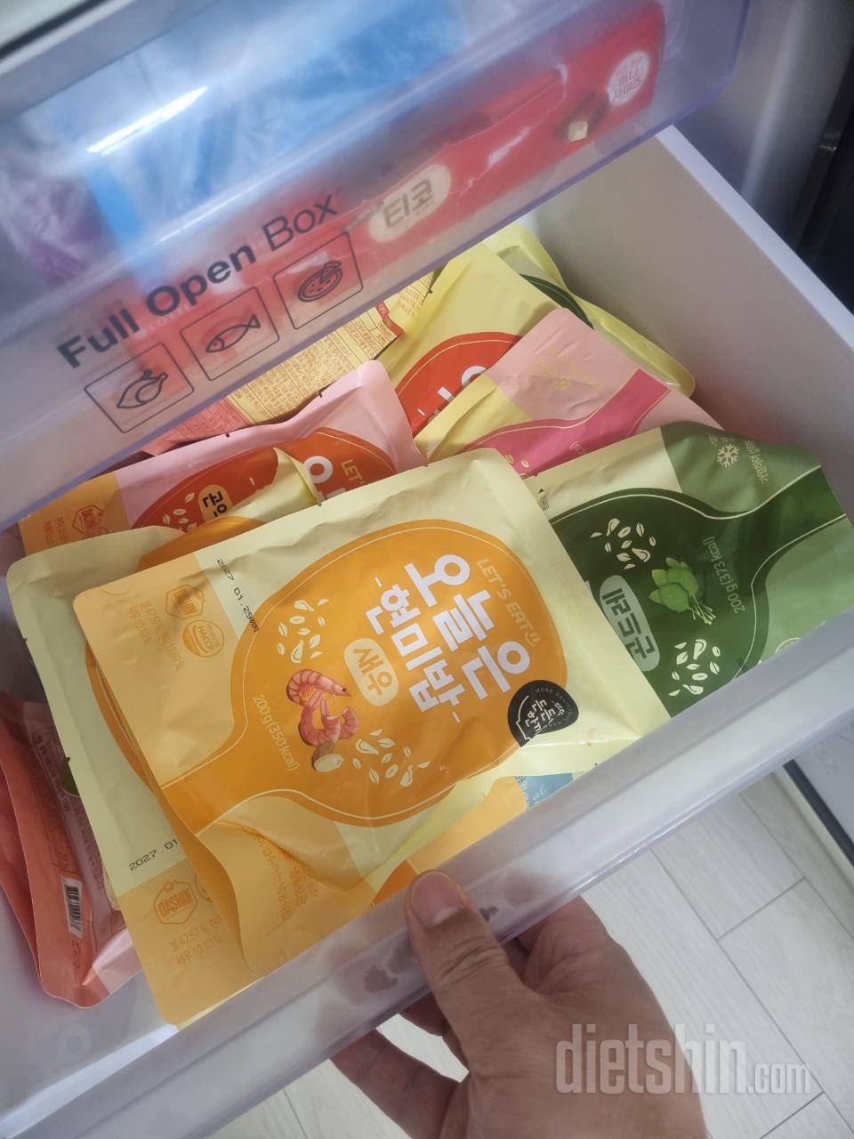 일단 맛있다. 그리고 저렴하다.
사내