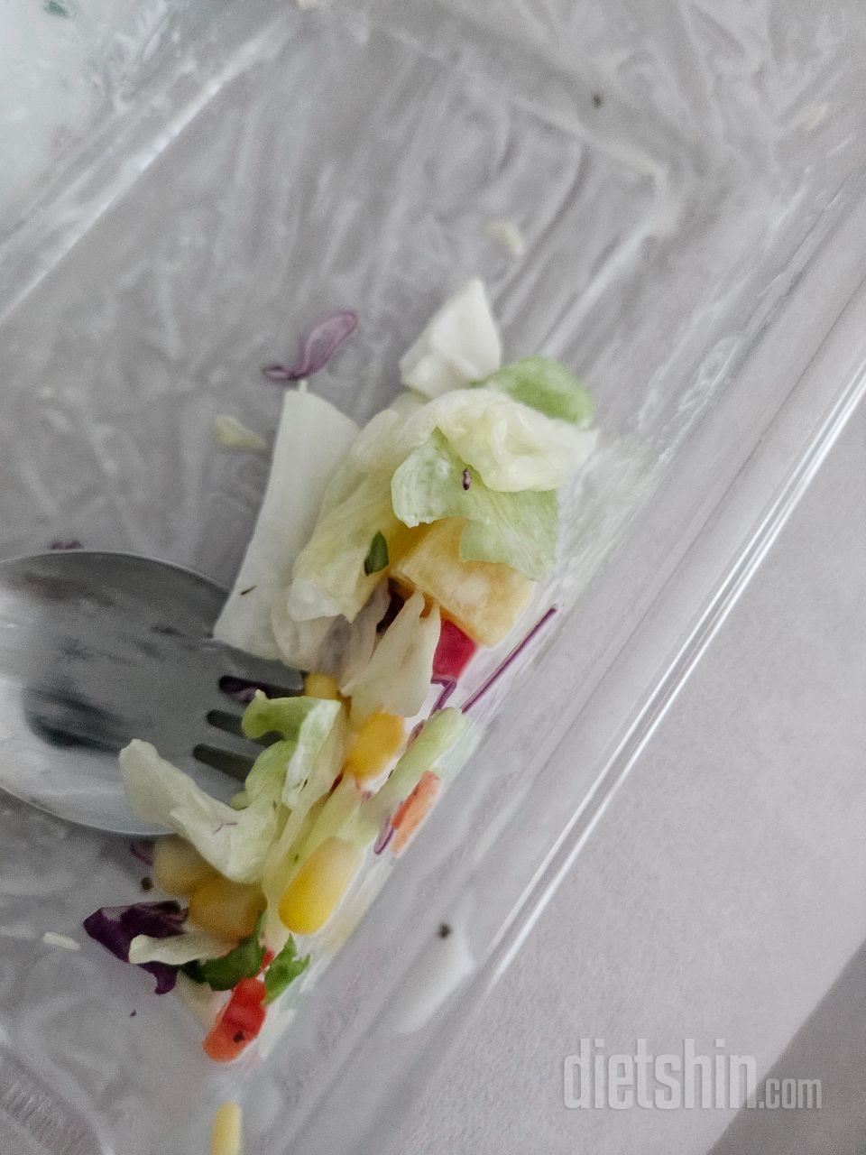 맛있어요!! 매번 집에서 샐러드해서