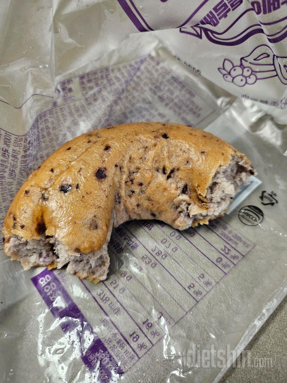 두부 베이글인지 잘 모를 거 같이 맛