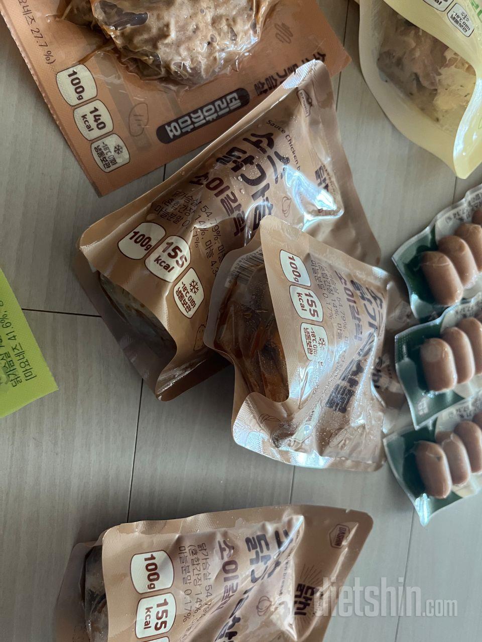 특가해서 다양하게 구매했어요.