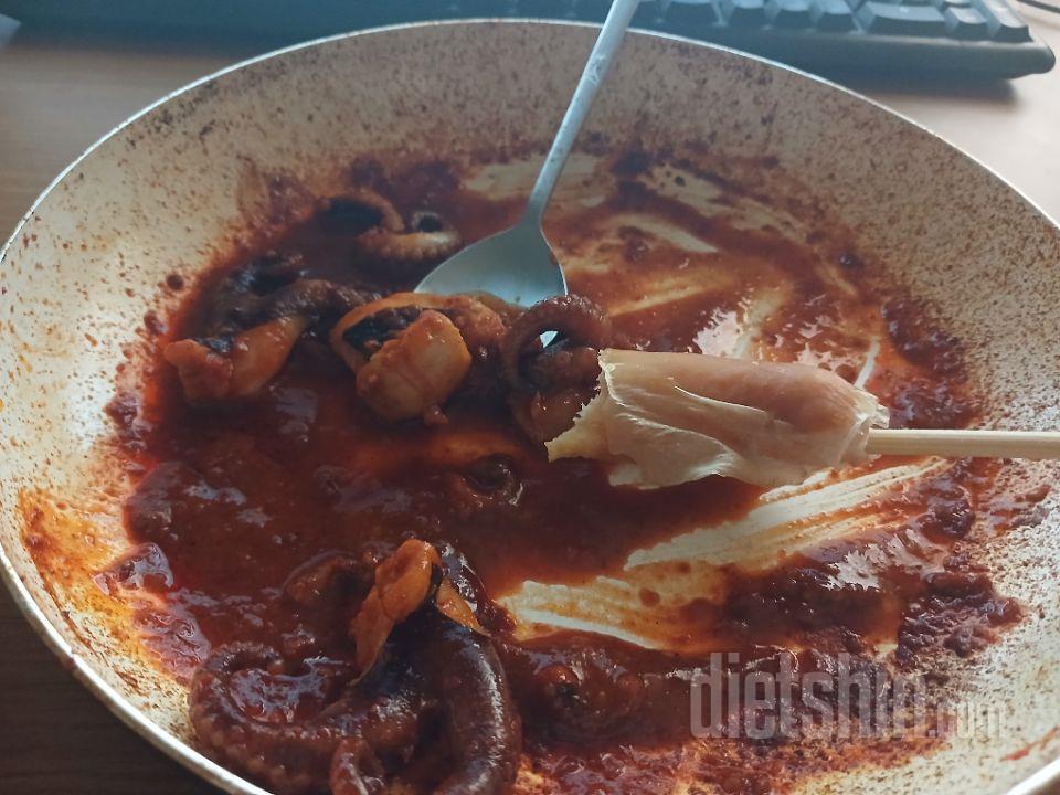 맵지도 짜지도않고 건더기가 상당히 실