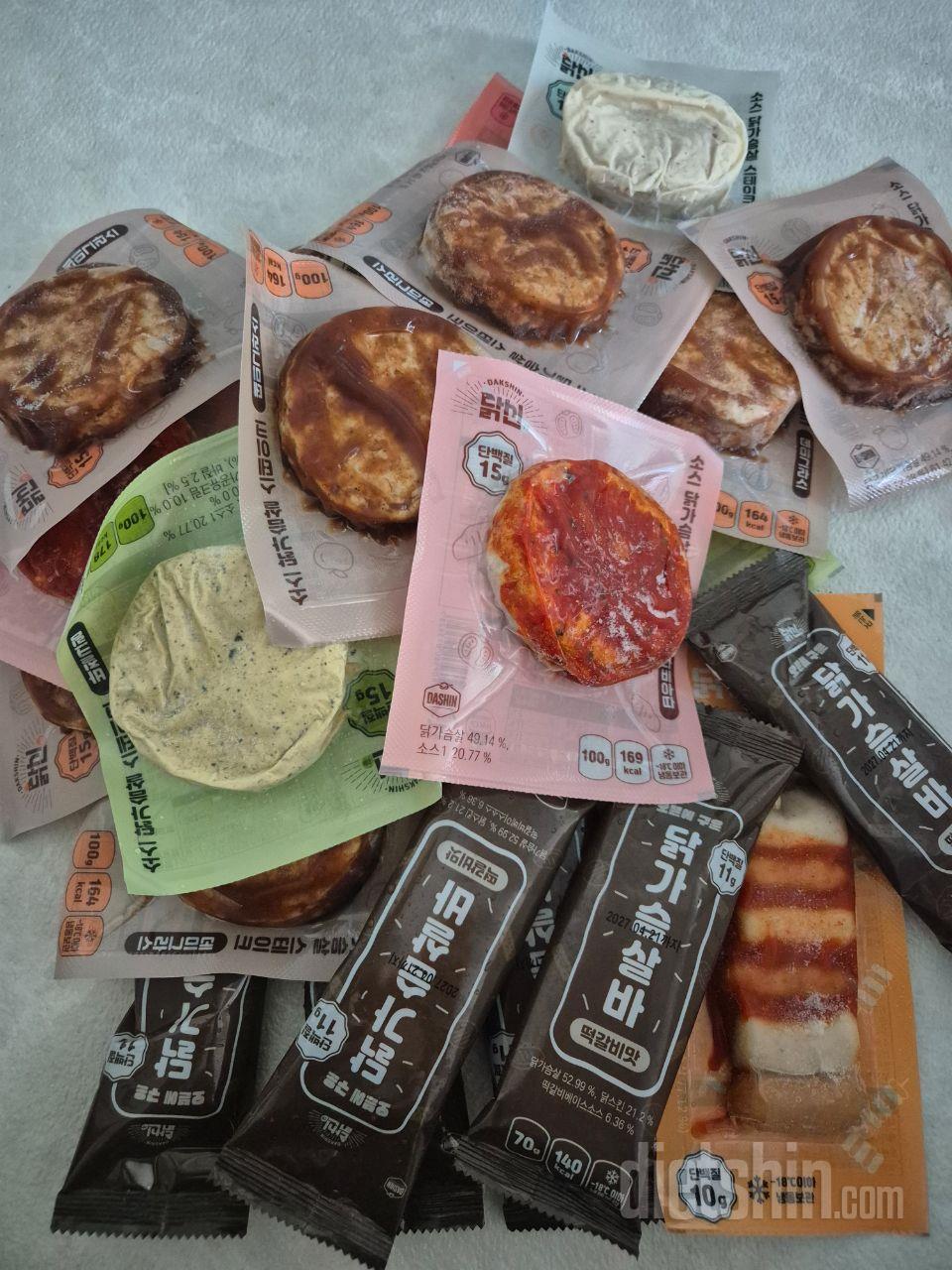 곤약 꼬마김밥만 먹기엔 조금 모자란듯
