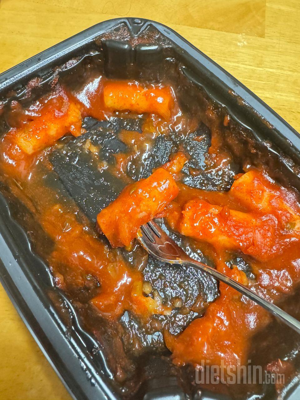 양념은 맛있는데 곤약이라 그런건지 잘