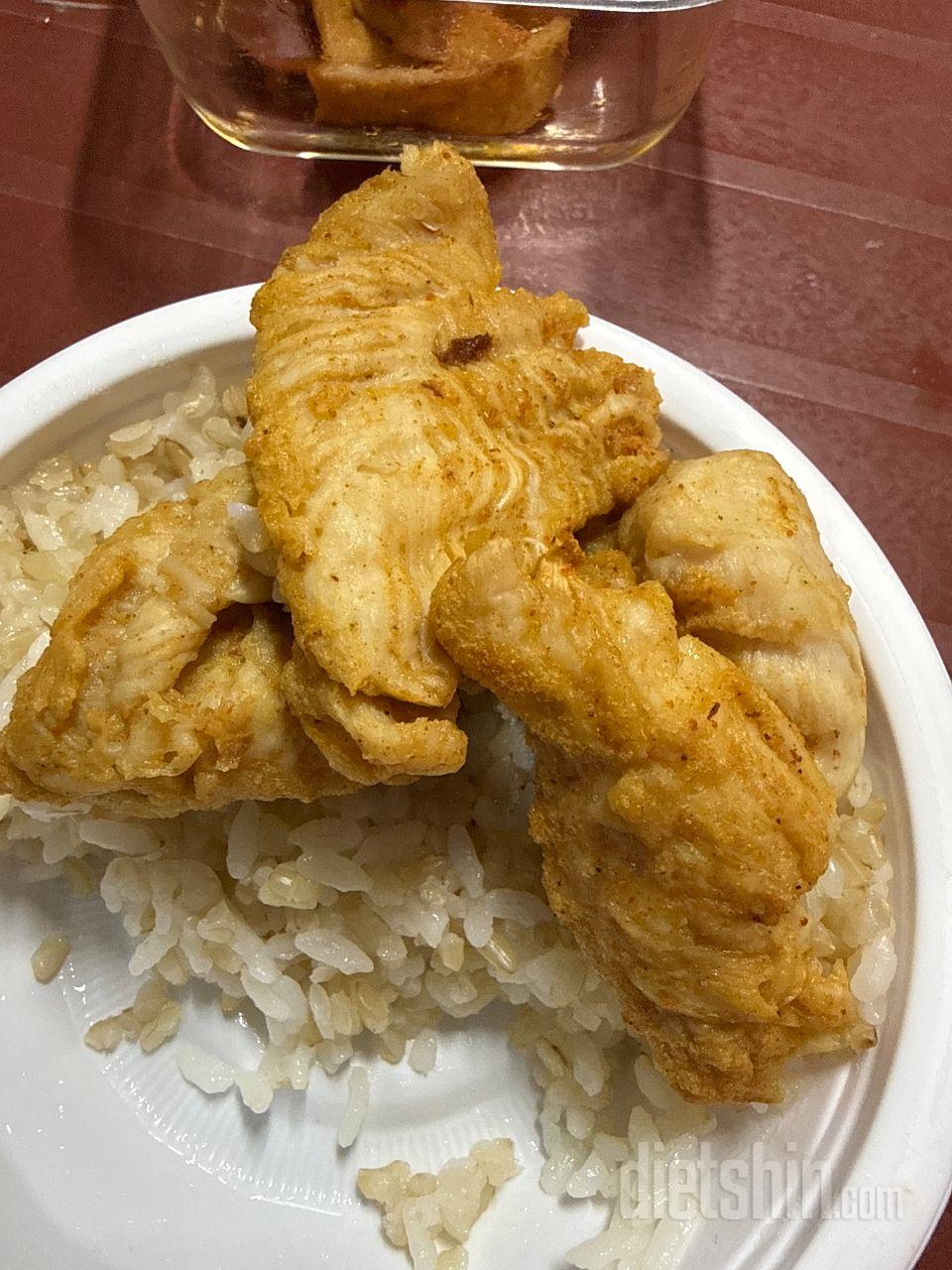 처음 시켜먹어봤는데 부드럽고 뻑뻑하지
