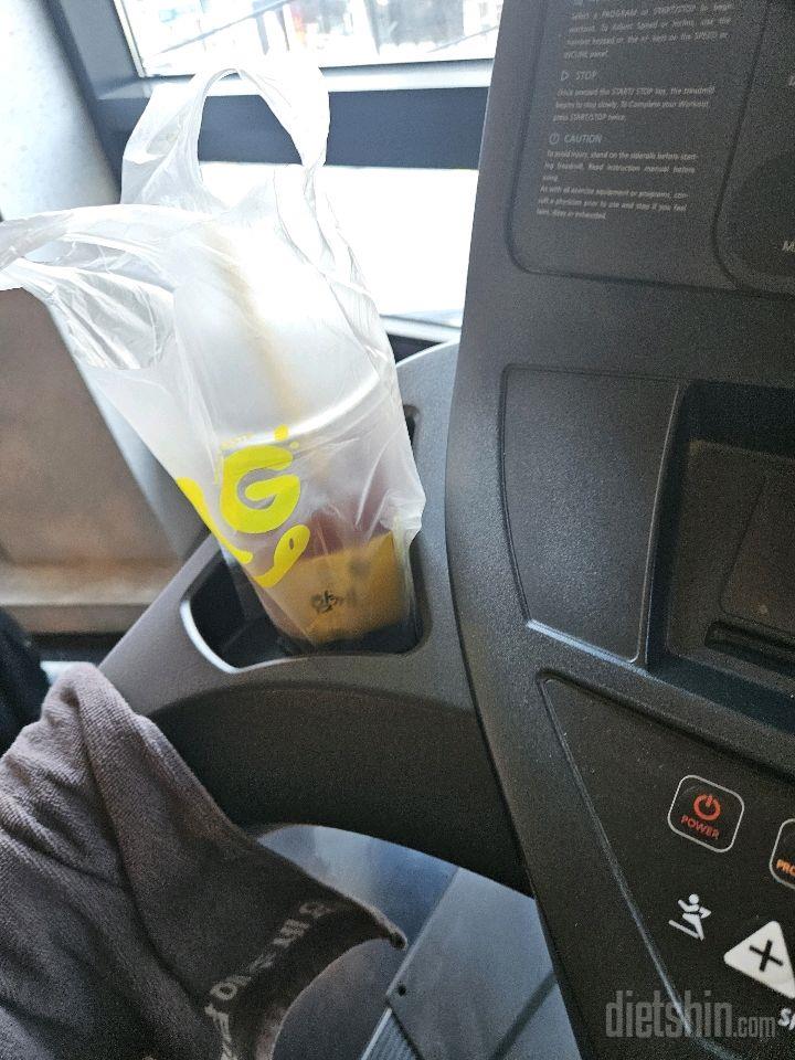 30일 하루 2L 물마시기 1일차 성공!