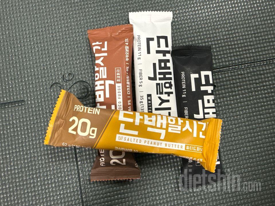 5만원 이상 구매시 증정으로 화이트