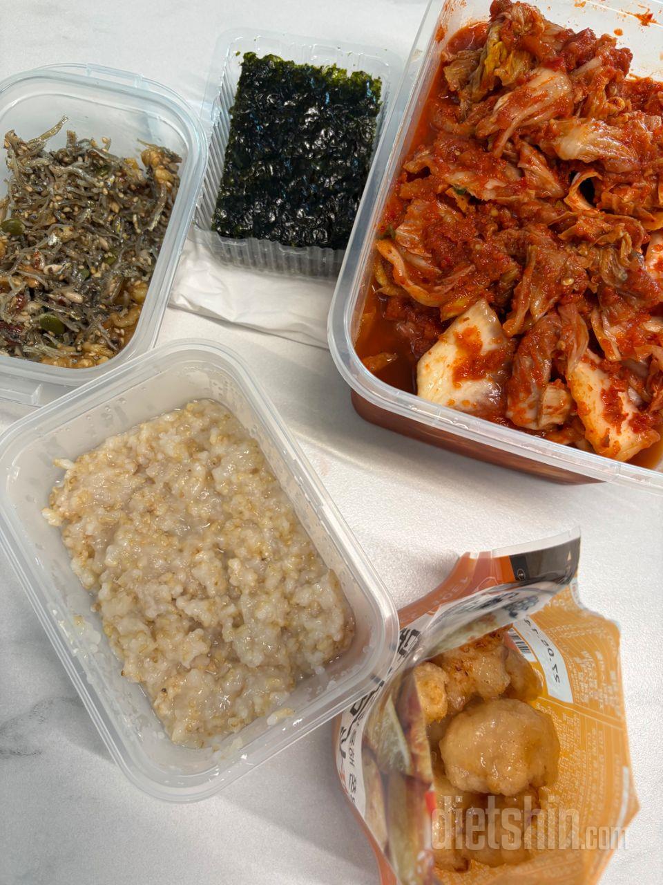 제 최애는 닭가슴살 꿔바로우인데 칠리