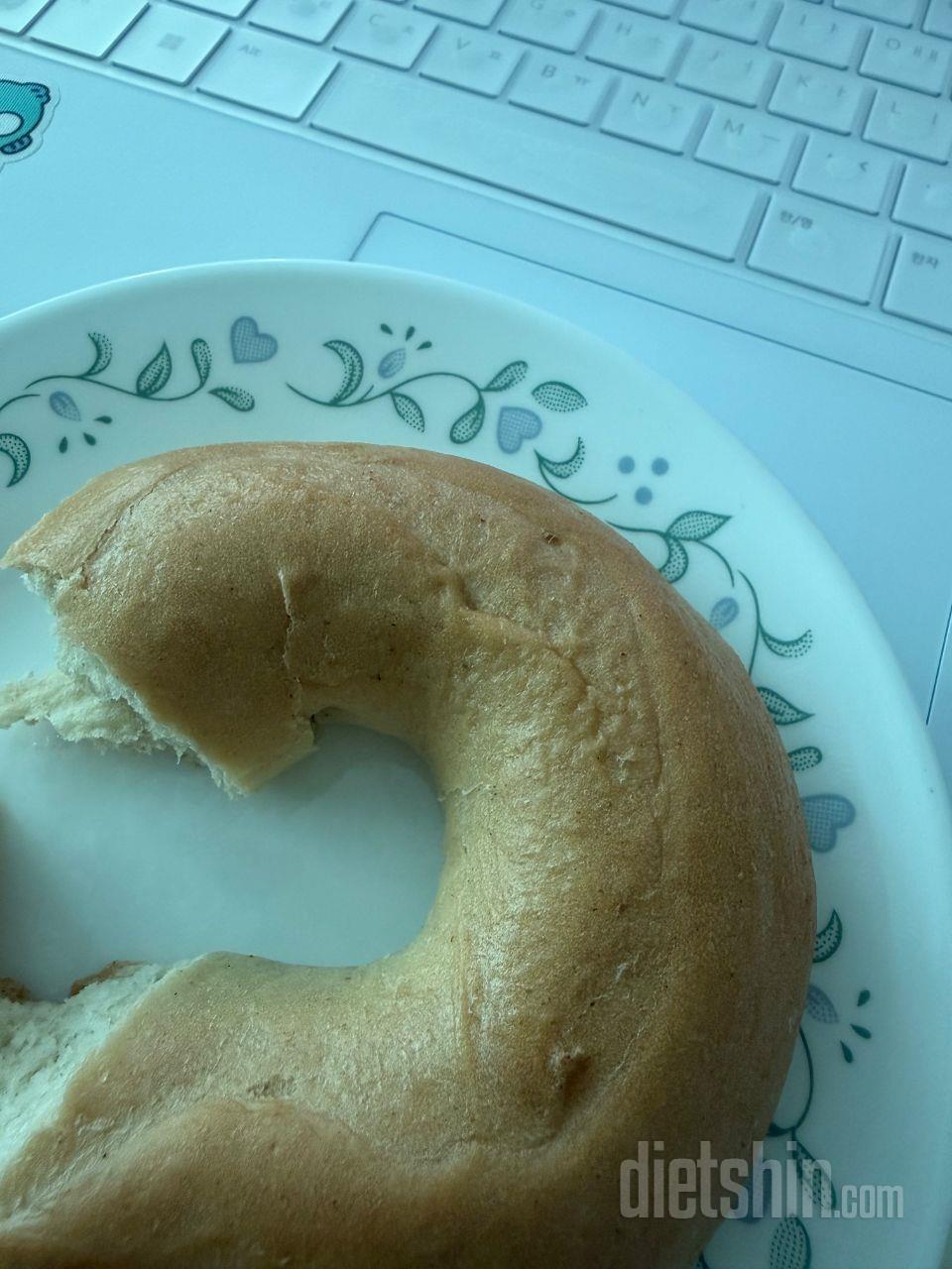속세베이글맛 
진짜 쫄깃촉촉 맛있어요
