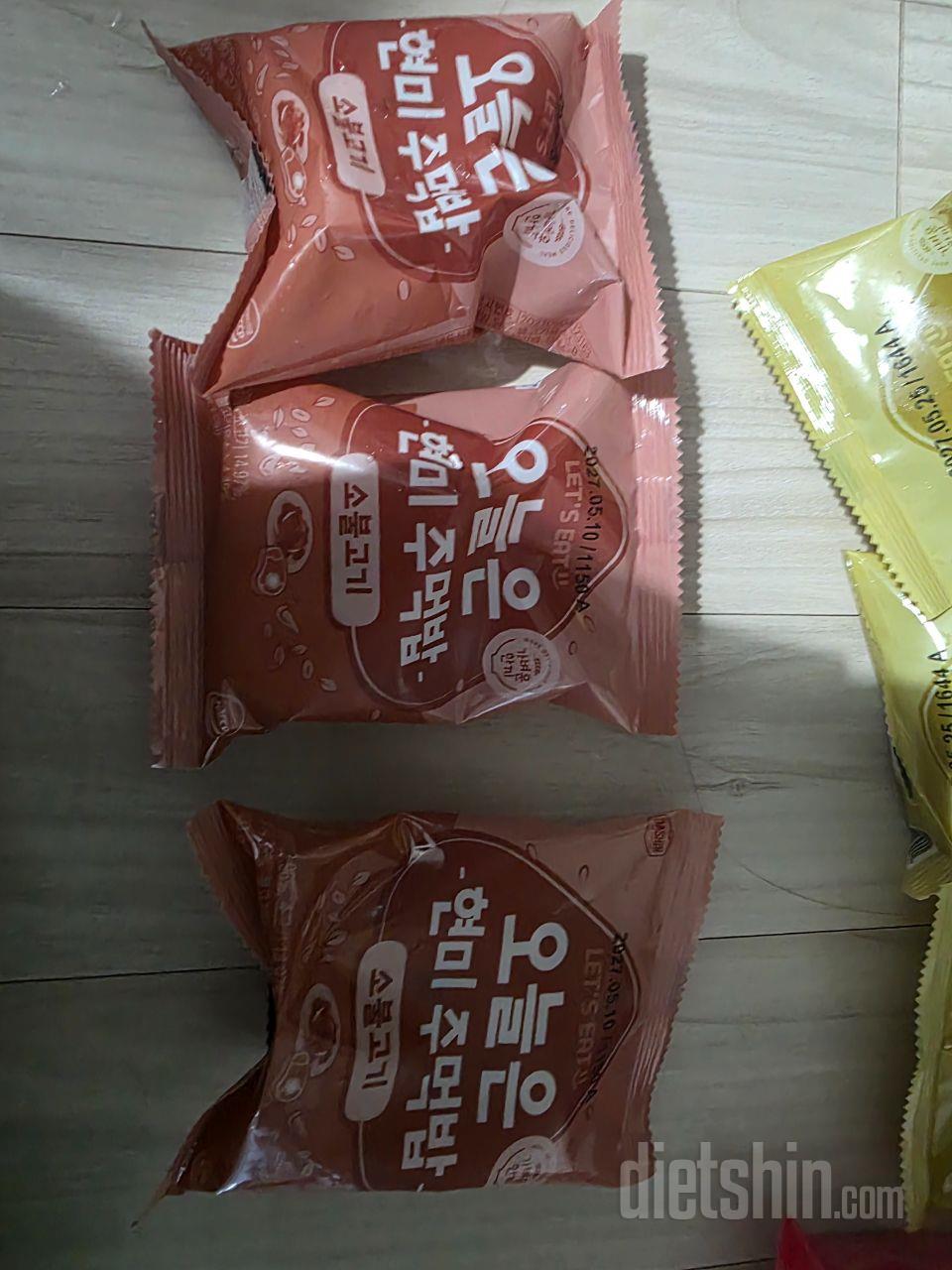 아침대용으로 먹기편해서 재구매했어요