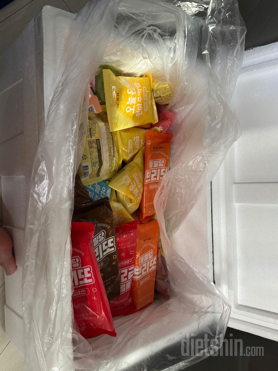 아침점심저녁 다 잘 챙겨먹는 중이에요