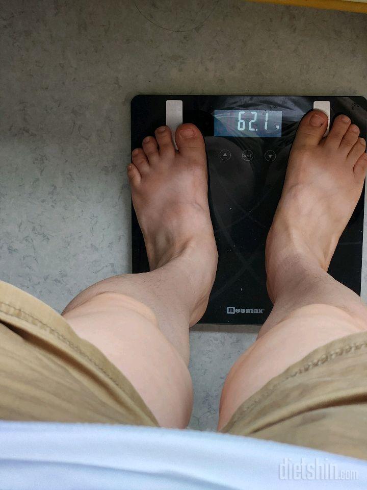 7일 아침 몸무게 재기22일차 성공!
