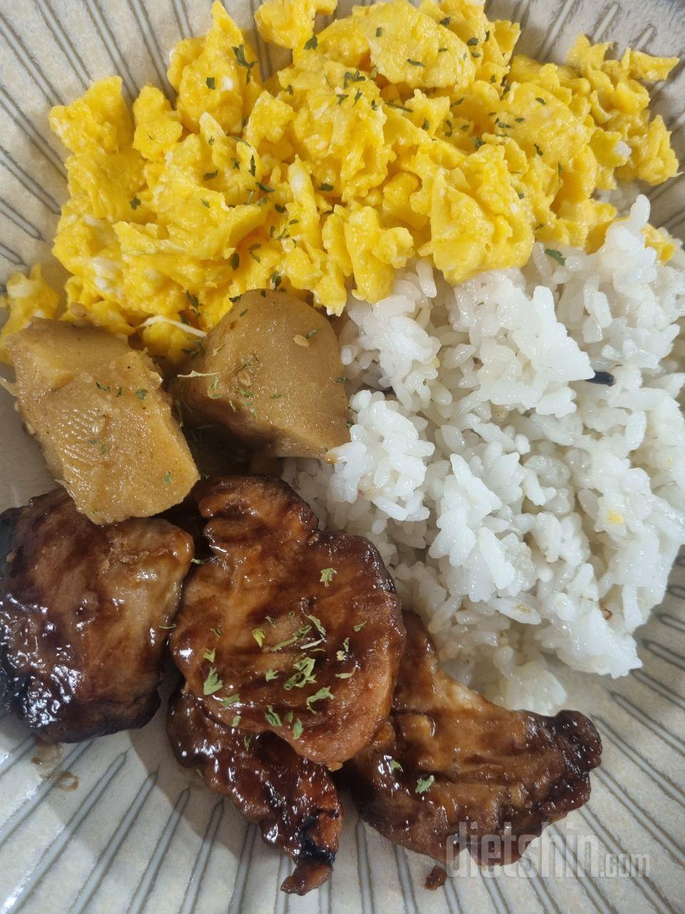 하나하나 다 맛있어요~그런데 간이 세
