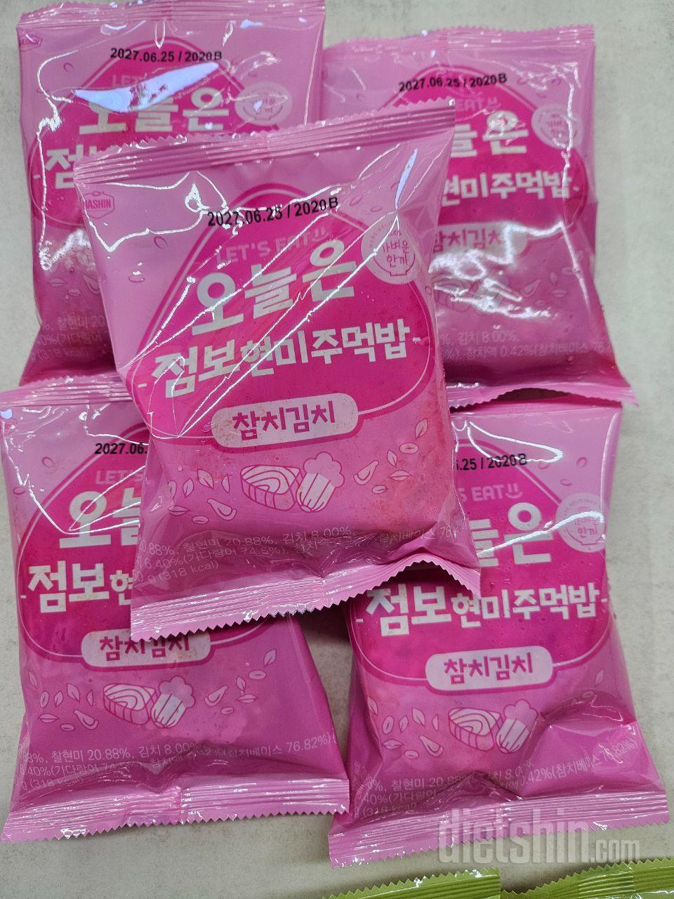 아침 대용으로 먹고있는데 맛있어서 재