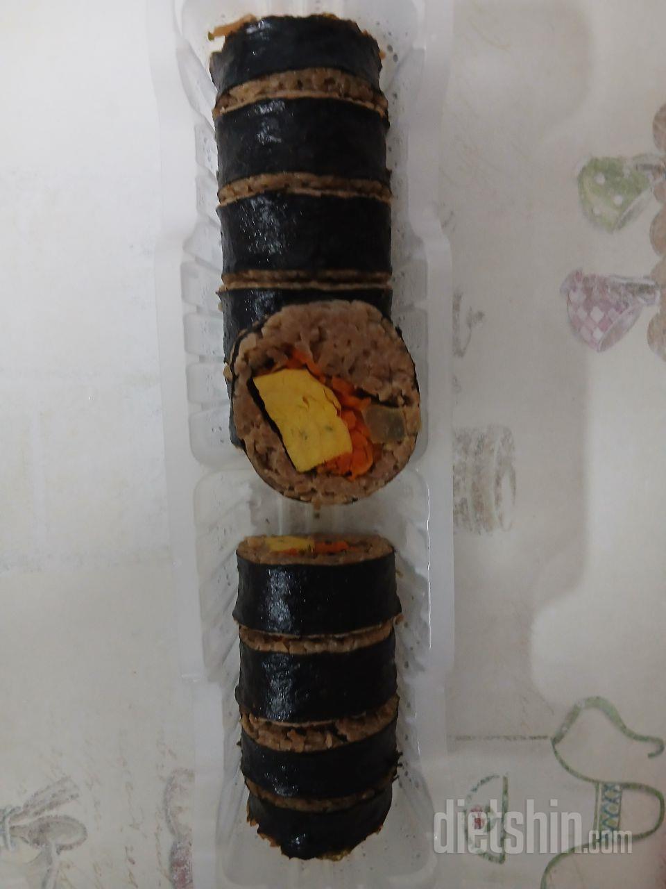 정말 담백한 김밥이예요 저는 만족하고