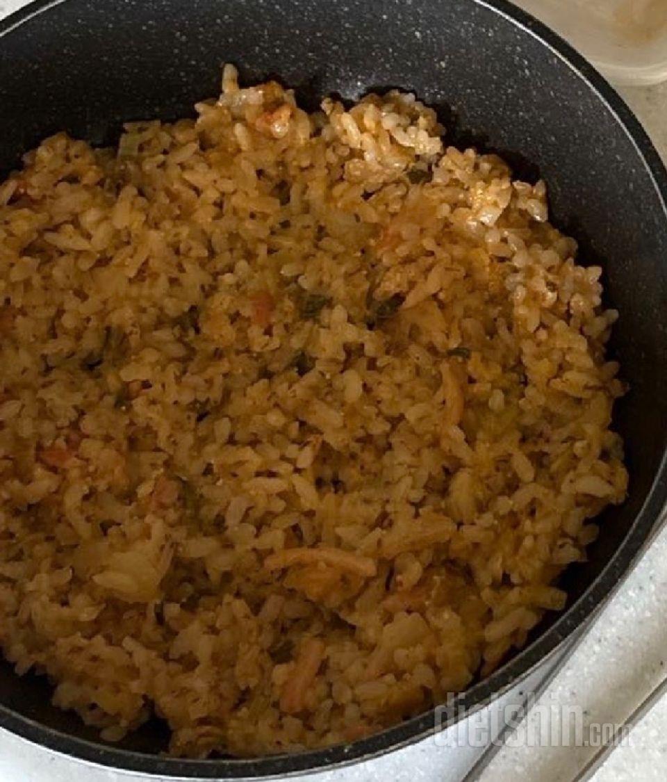 떡볶이맛이랑 날치알맛 맛있어요!!
그
