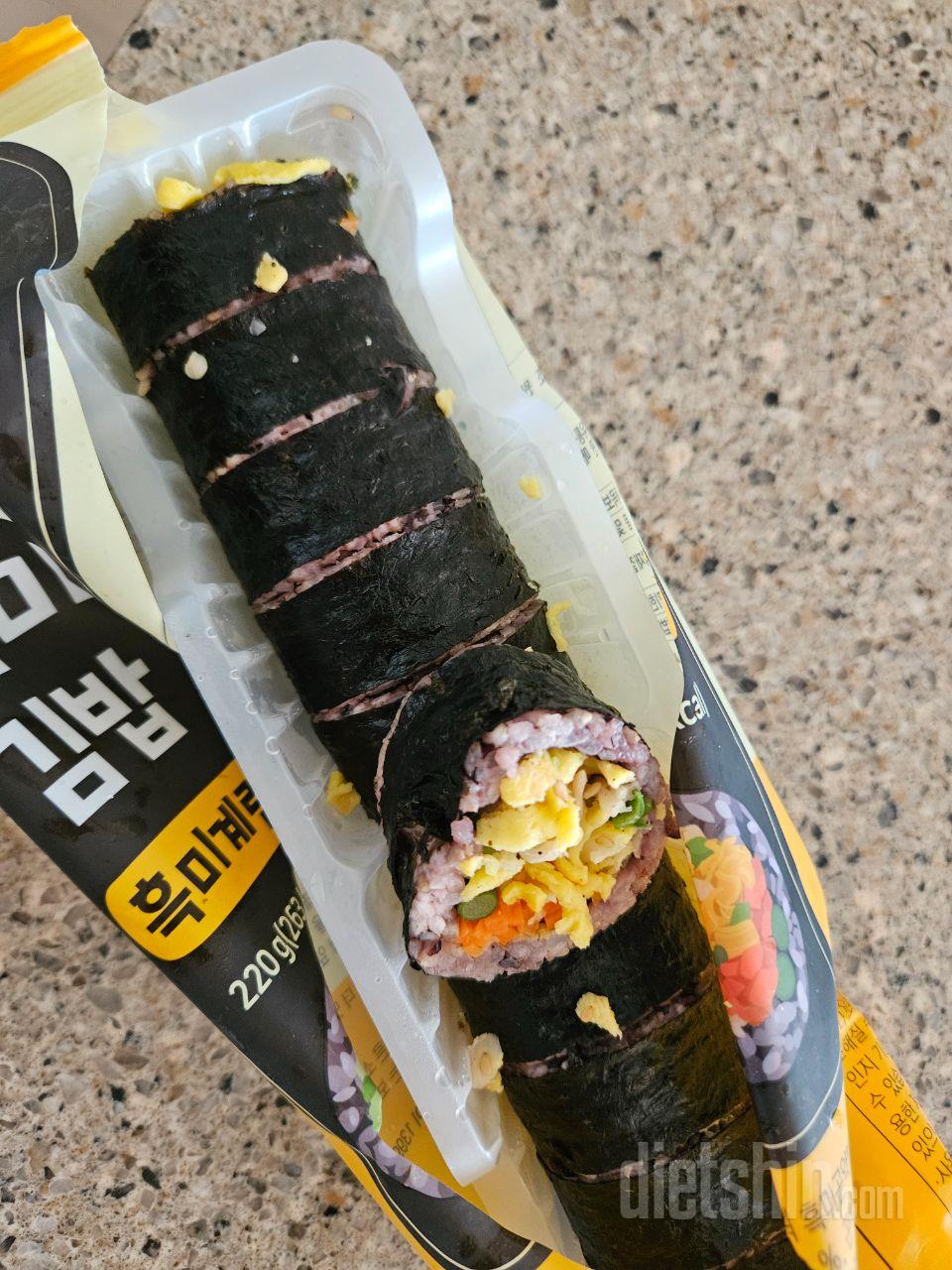 최애 흑미계란김밥 이예용~자극적이지