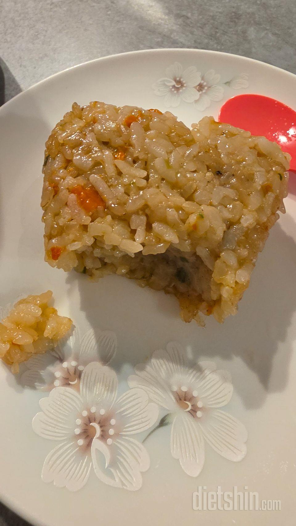 배송이 완전 빨라서 좋았어요!!
밤늦