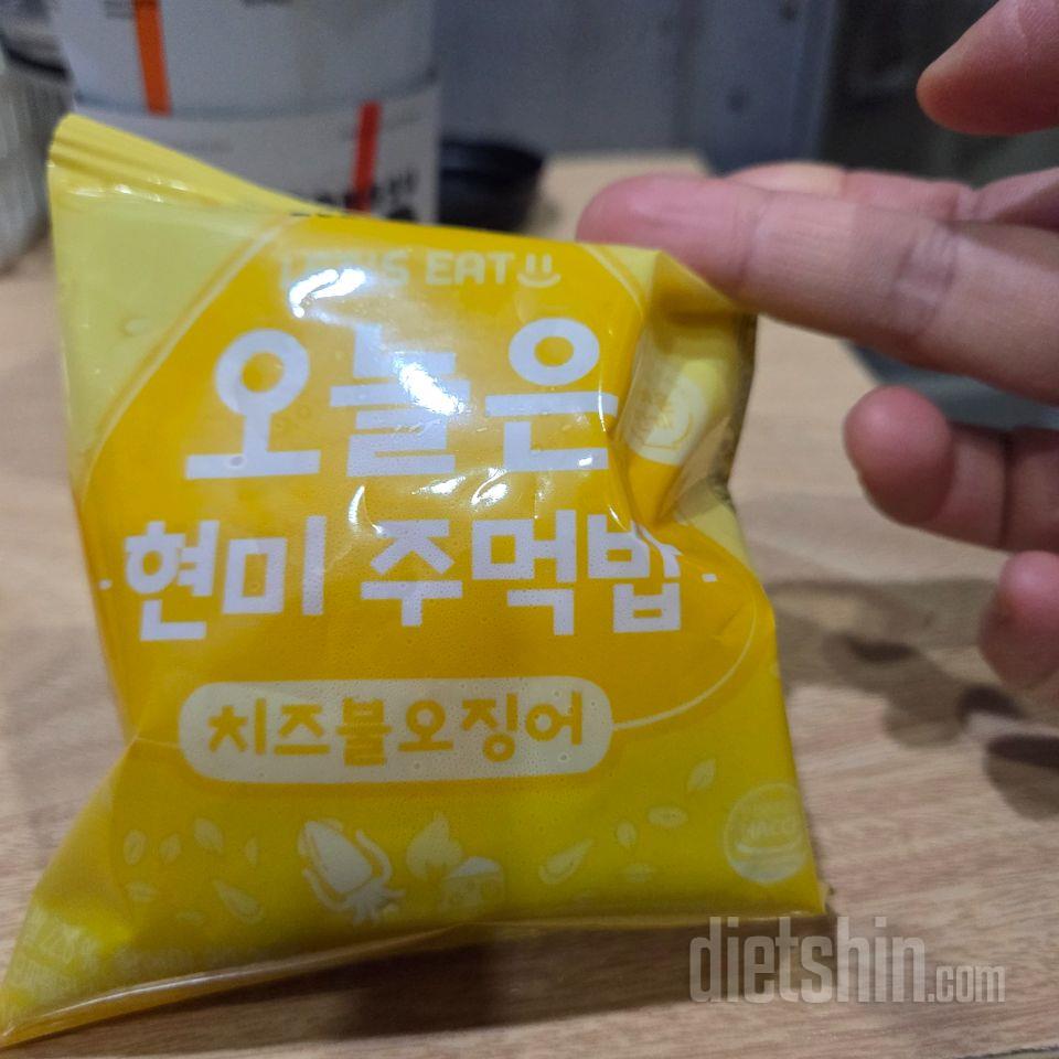 맛있어서 재주문 했어요 삼각김밥보다