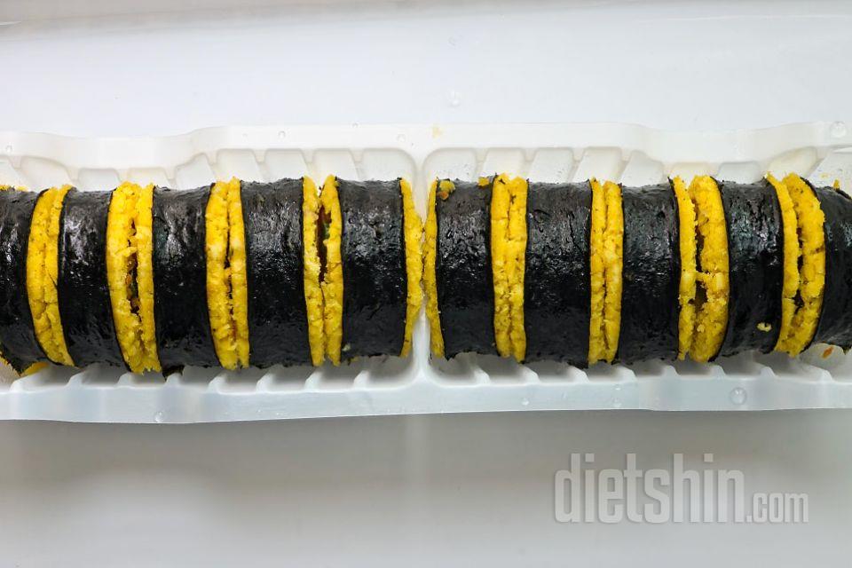 뜨거운 메밀면 식감이 별로고 김밥 맛