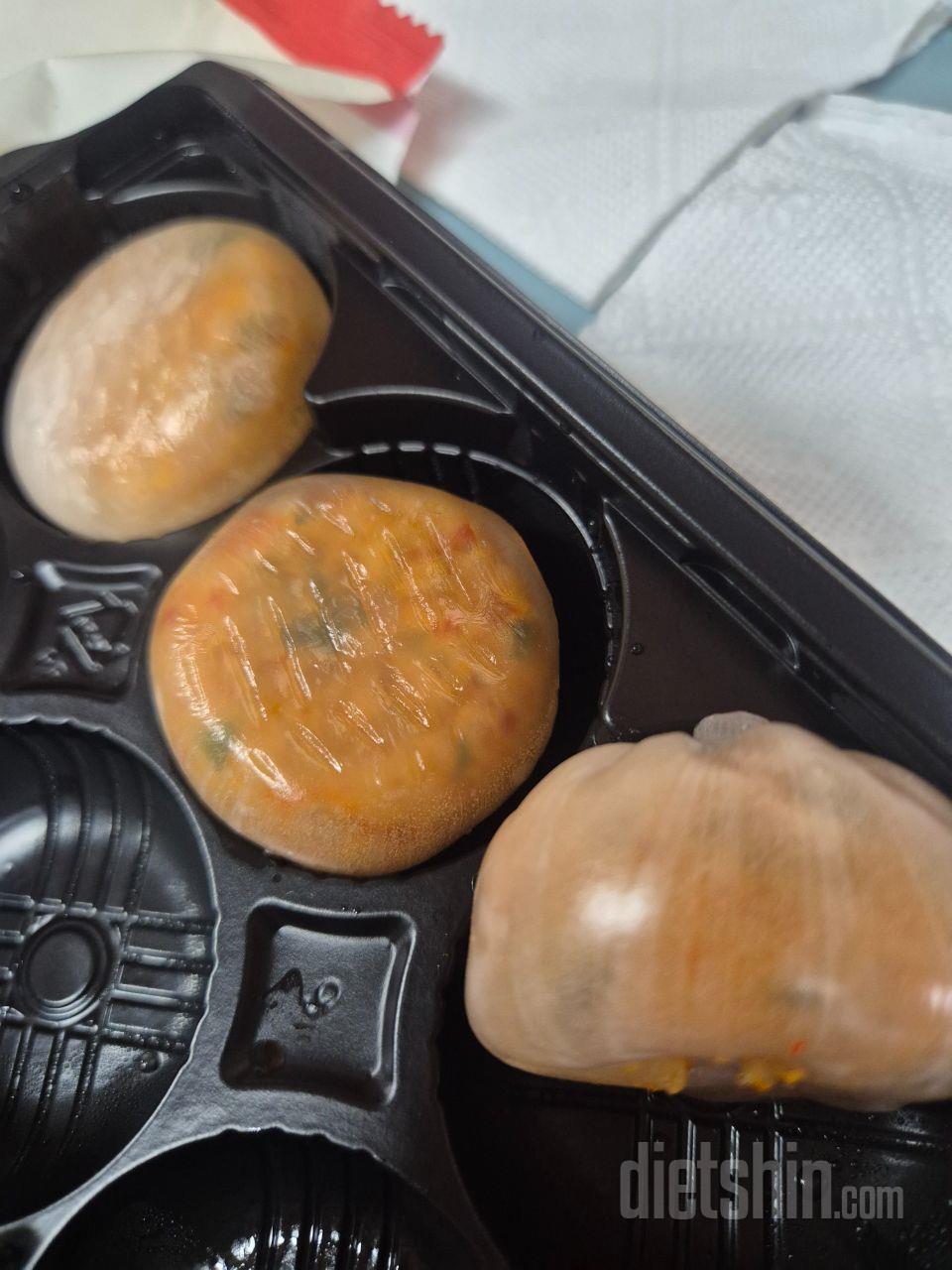 매운거 잘 못먹는데 김치만두 많이 맵