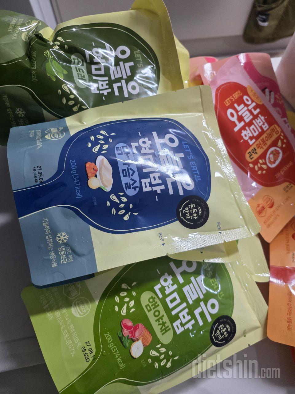 처음시켜봤는데  배송도빠르고 
양도많